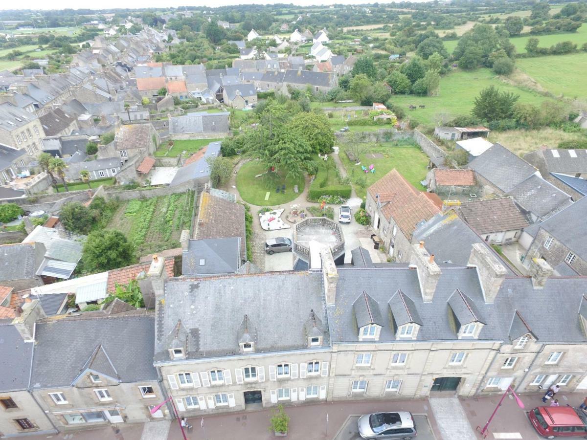La Tourelle En Normandie Saint-Pierre-Église Exterior foto